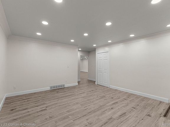 5th image of 11276 Pardee Rd