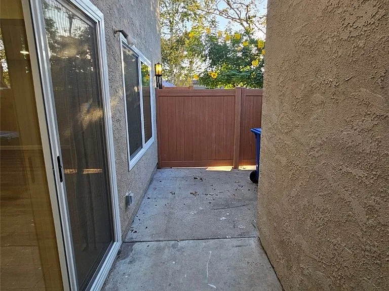 16630 Shenandoah Ave — Photo 22
