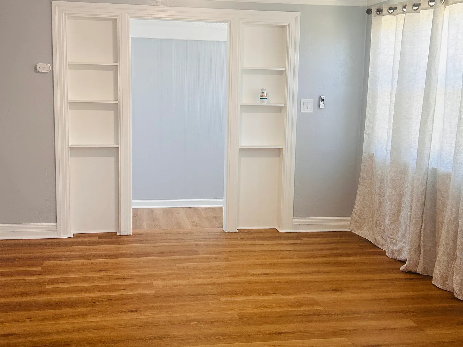 2 bed, 854 sqft, $3,000 — Photo 4