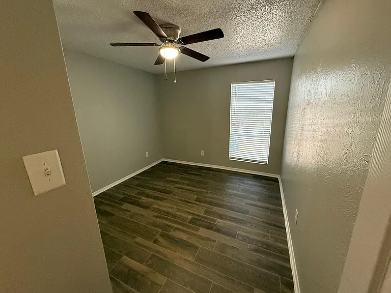 Maxton West Apartment Homes — Photo 112