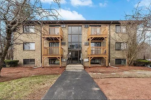 1 Lancelot Ct #7 Photo 1