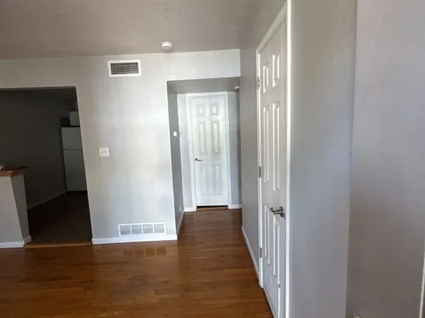1403 Tennessee St, Lawrence, KS