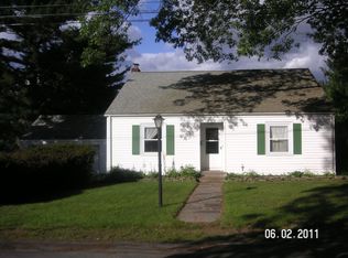 53 Hillside Rd, Lincoln, RI 02865