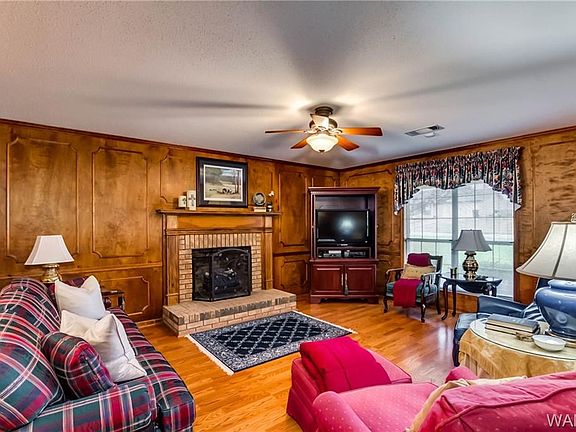 4th image of 3745 Dalewood St