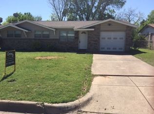 324 Thompson Dr, Saginaw, TX 76179