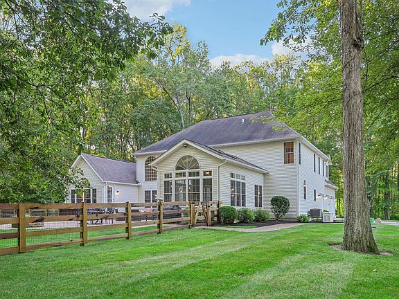 3rd image of 428 County Road 24