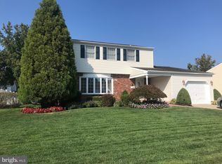 16 Vicksburg Rd, Clementon, NJ 08021