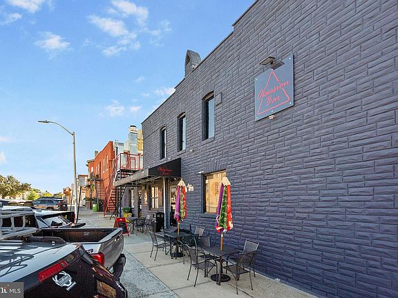 4th image of 701 S Curley St