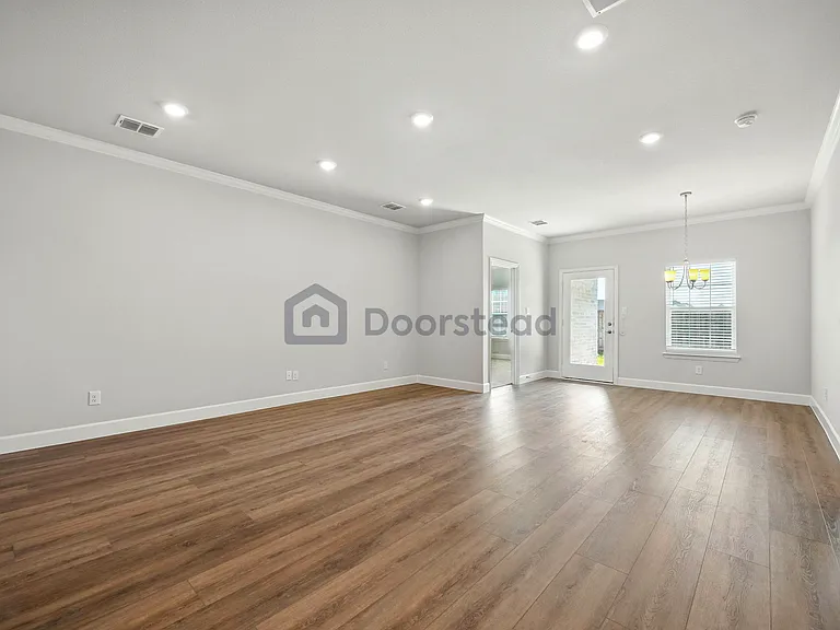 652 Parkside Dr — Photo 16