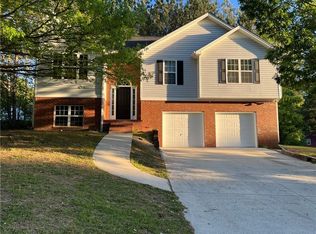 2333 Sandspring Dr SW, Atlanta, GA 30331