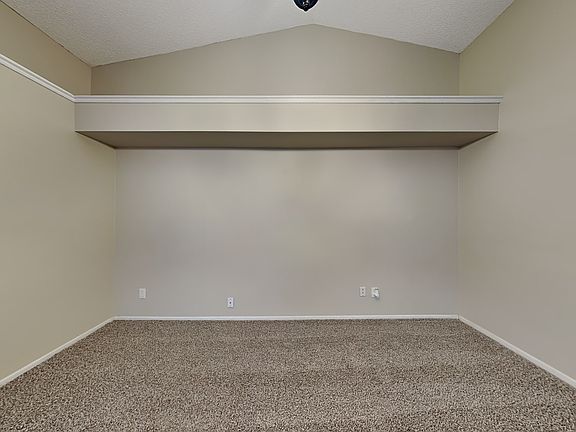 5th image of 10923 Kenbrook Dr