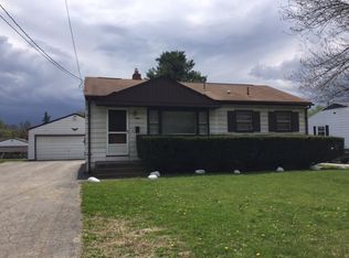 1841 Mathews Rd, Youngstown, OH 44514