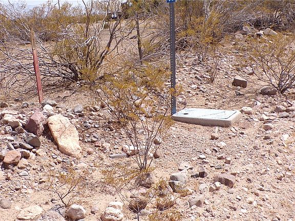 3rd image of 4554 N Elfrida Road