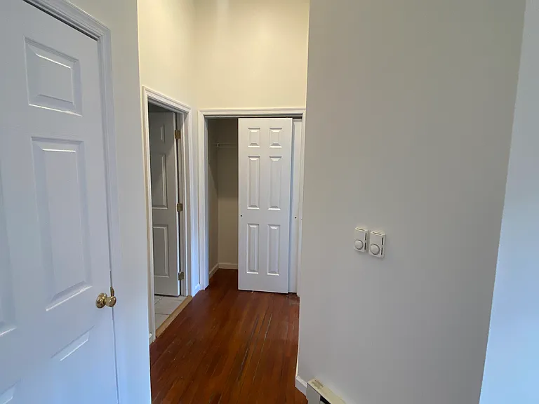 136 S 3rd St #D — Photo 7