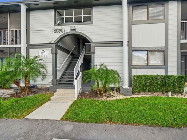 20761 NE 4th Pl APT 104