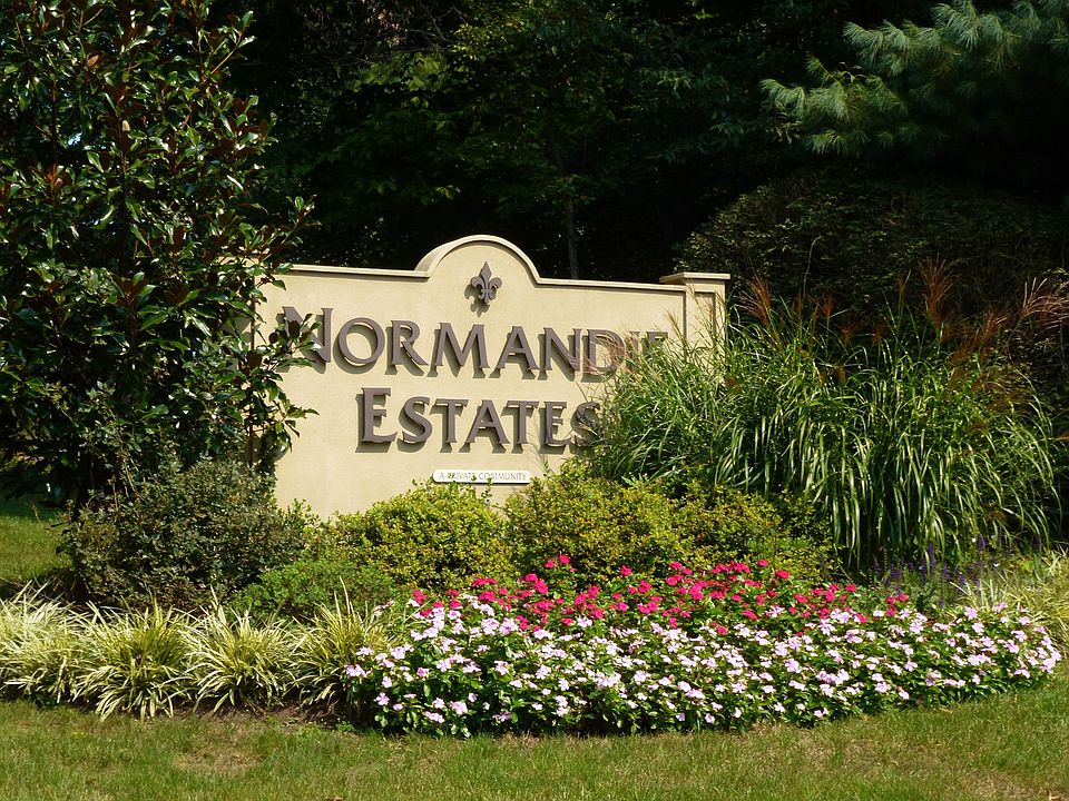 Prestigious Normandie Estates