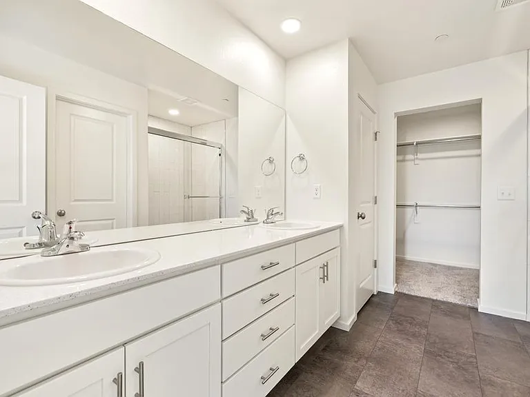 2720 Barnstormer St #3 — Photo 8