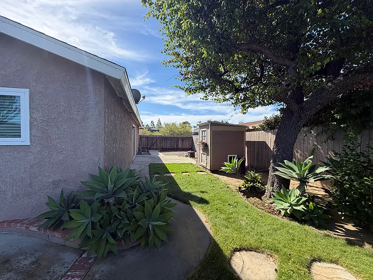 514 Tam O Shanter Dr — Photo 13