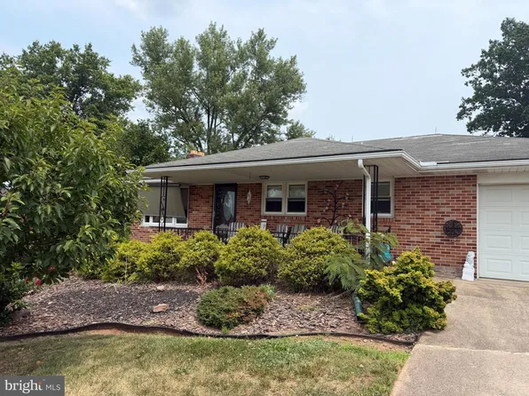 2329 Redwood Rd, York, PA 17408