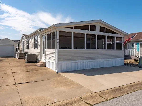 1664 N Coldwater Crossing Rd, Lakeside Marblehead, OH 43440
