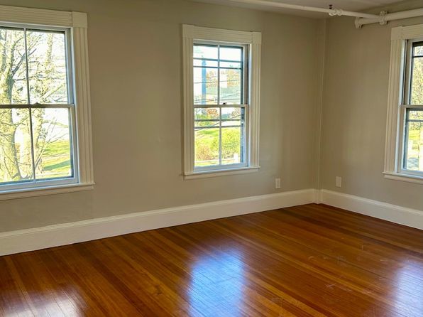 24-26 South Rd #24, Bedford, MA 01730