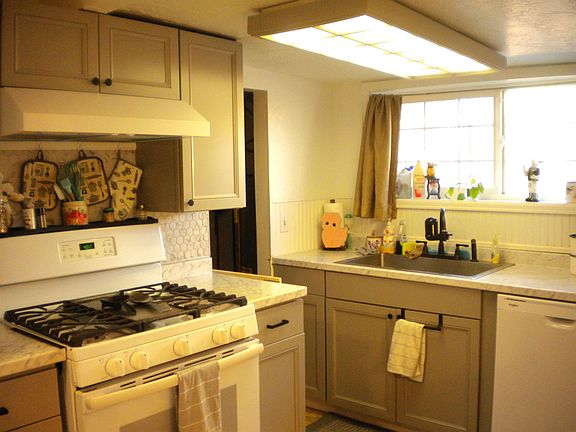 5th image of 340 Epps Dr