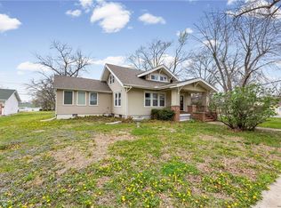 602 Oak St, Wellsville, KS 66092