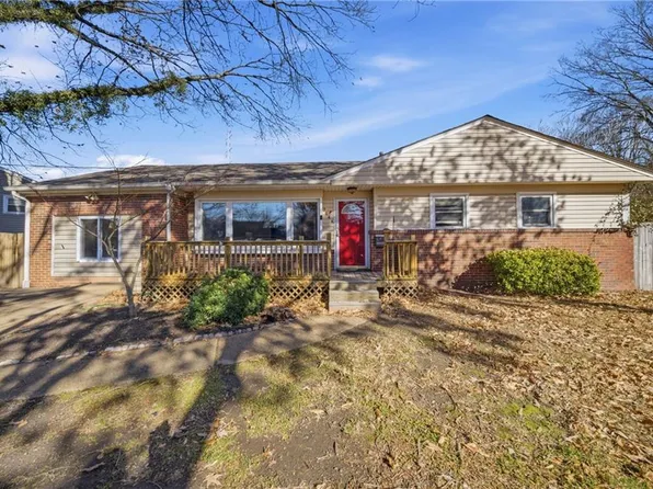 7044 Gardner Dr, Norfolk, VA 23518