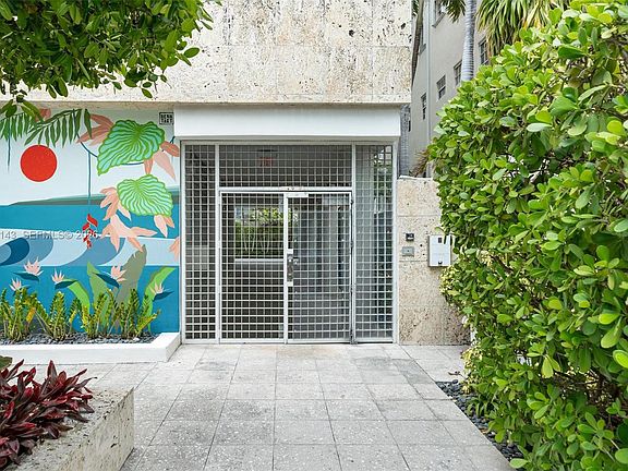 4th image of 226 Ocean Dr APT 8F