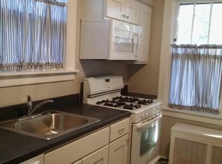 2017 W Hutchinson St FLOOR 1, Chicago, IL 60618