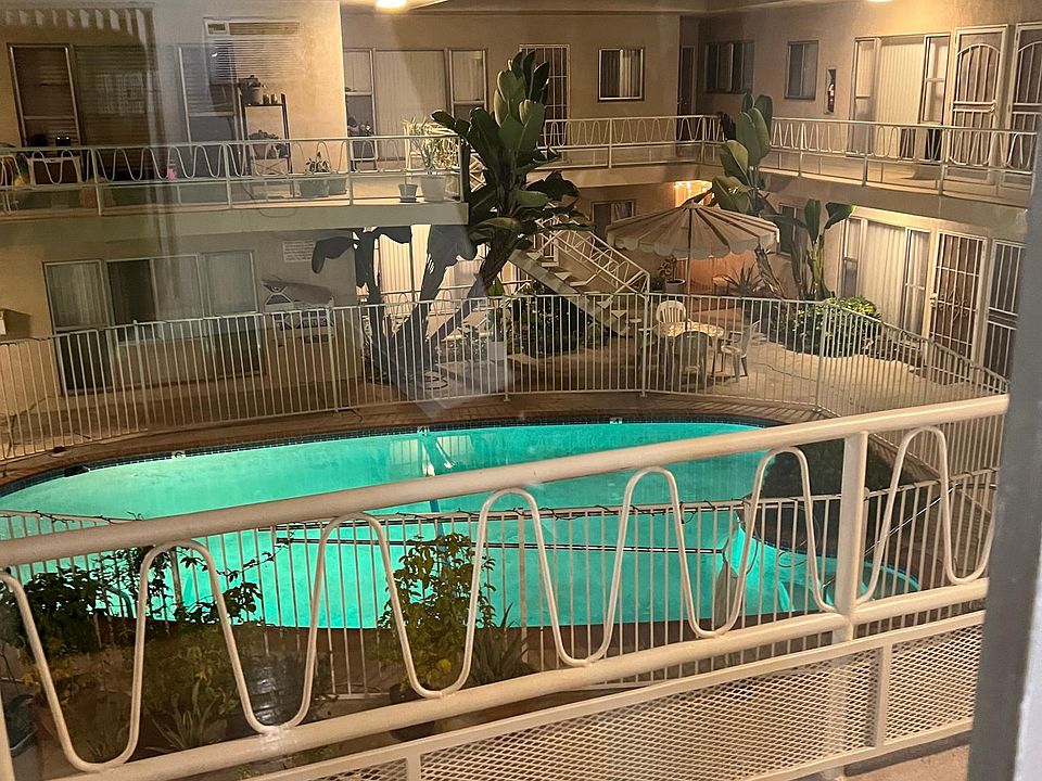 1st image of 1427 N Gardner St APT 15