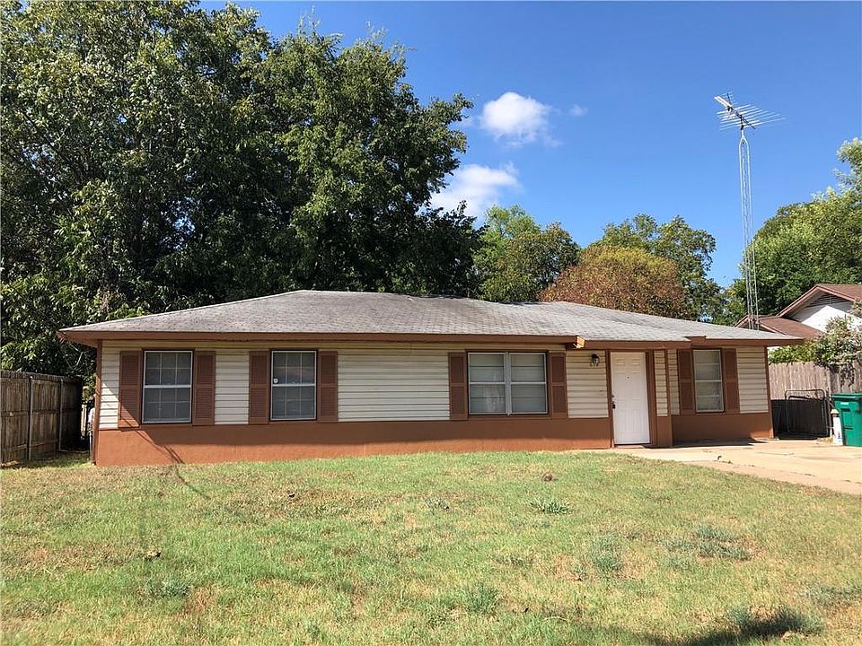 1st image of 614 N Norma Dr