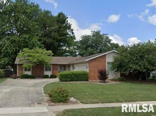 2905 Clifton Dr, Springfield, IL 62704