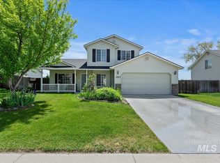 3517 E Rosegreen Ave, Nampa, ID 83686