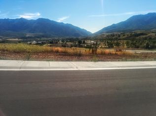 6588 N Willow Creek Dr, Mountain Green, UT 84050