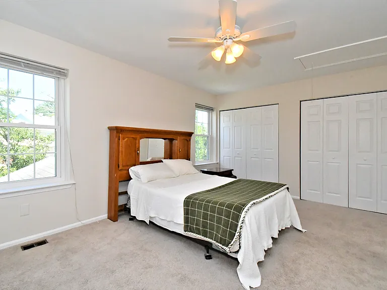 2489 Hillendale Dr — Photo 29
