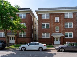 1121 W 40th St APT 2W, Kansas City, MO 64111