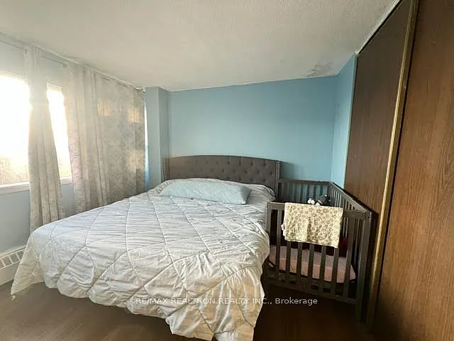 100 Leeward Glenway #1908 — Photo 3