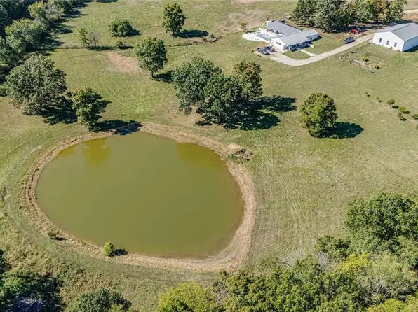 10214 Jolly Rd, Cadet, MO 63630