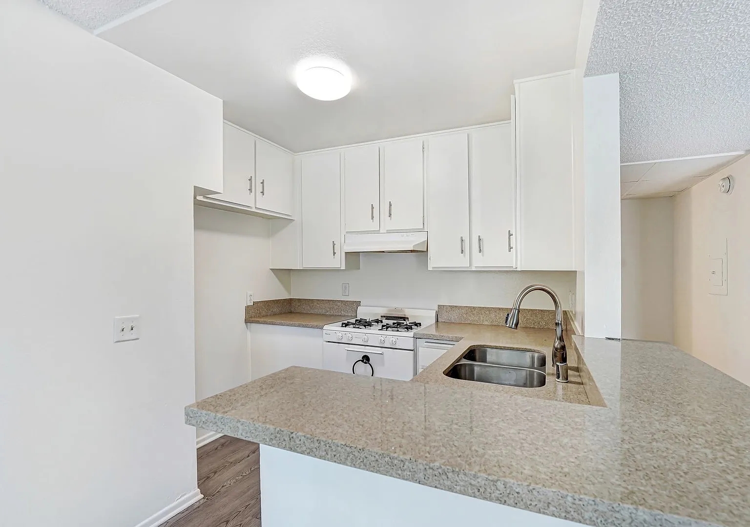 3685 Watseka Ave. near Downtown Culver City — Photo 3