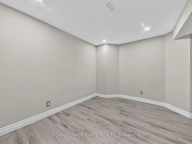 53 Boulderbrook Dr #BASEMENT — Photo 13