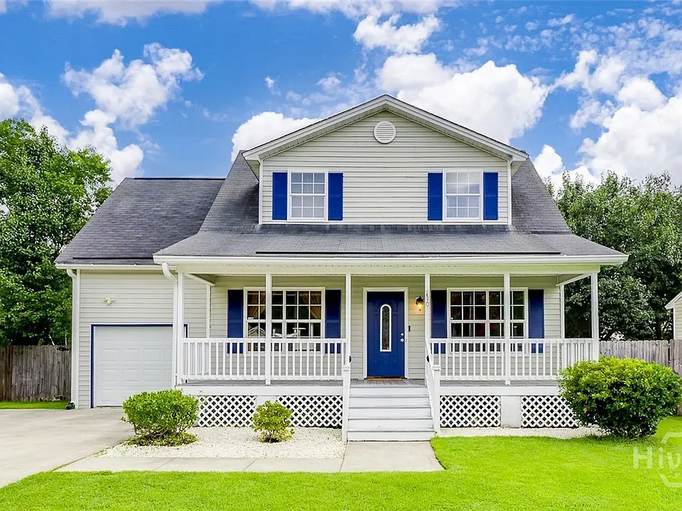 110 Embassy Ct