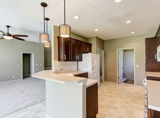 1211 S 176th Avenue Cir, Omaha, NE 68130