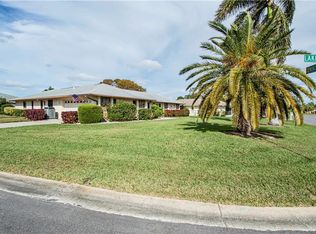 1754 N Lakeside Ct, Venice, FL 34293