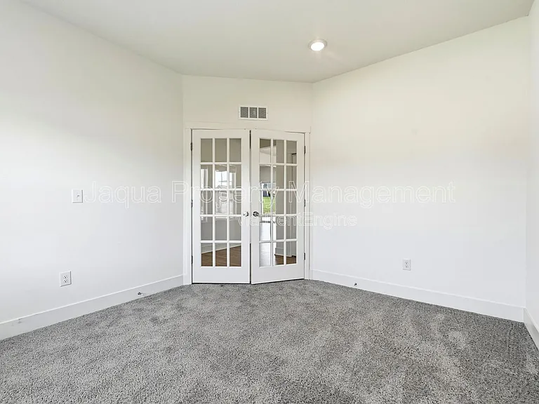 9424 Snow Valley Dr SE — Photo 9