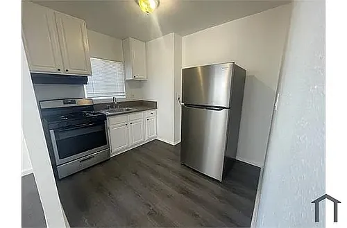 1190 3/4 W 38th St #A Photo 1