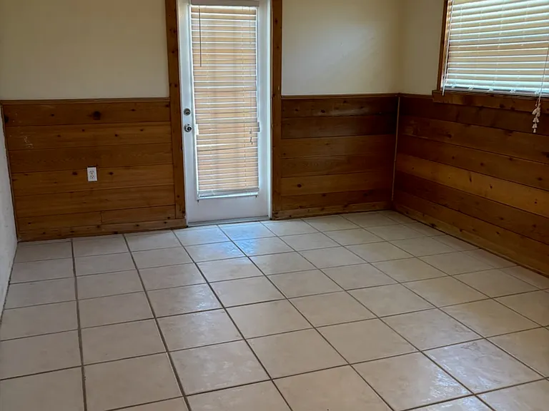Pool / rec room