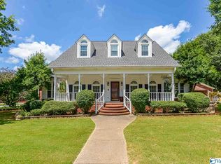 100 Lovvorn Ln, Huntsville, AL 35806