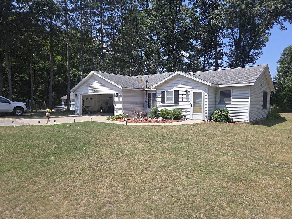 1st image of 445 Pettibone Dr