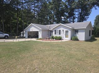 445 Pettibone Dr, Bitely, MI 49309